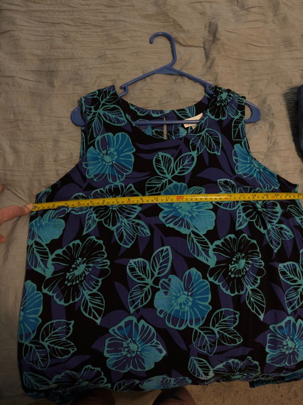 Women's sleeveless summer dress - Picture 4 of 4